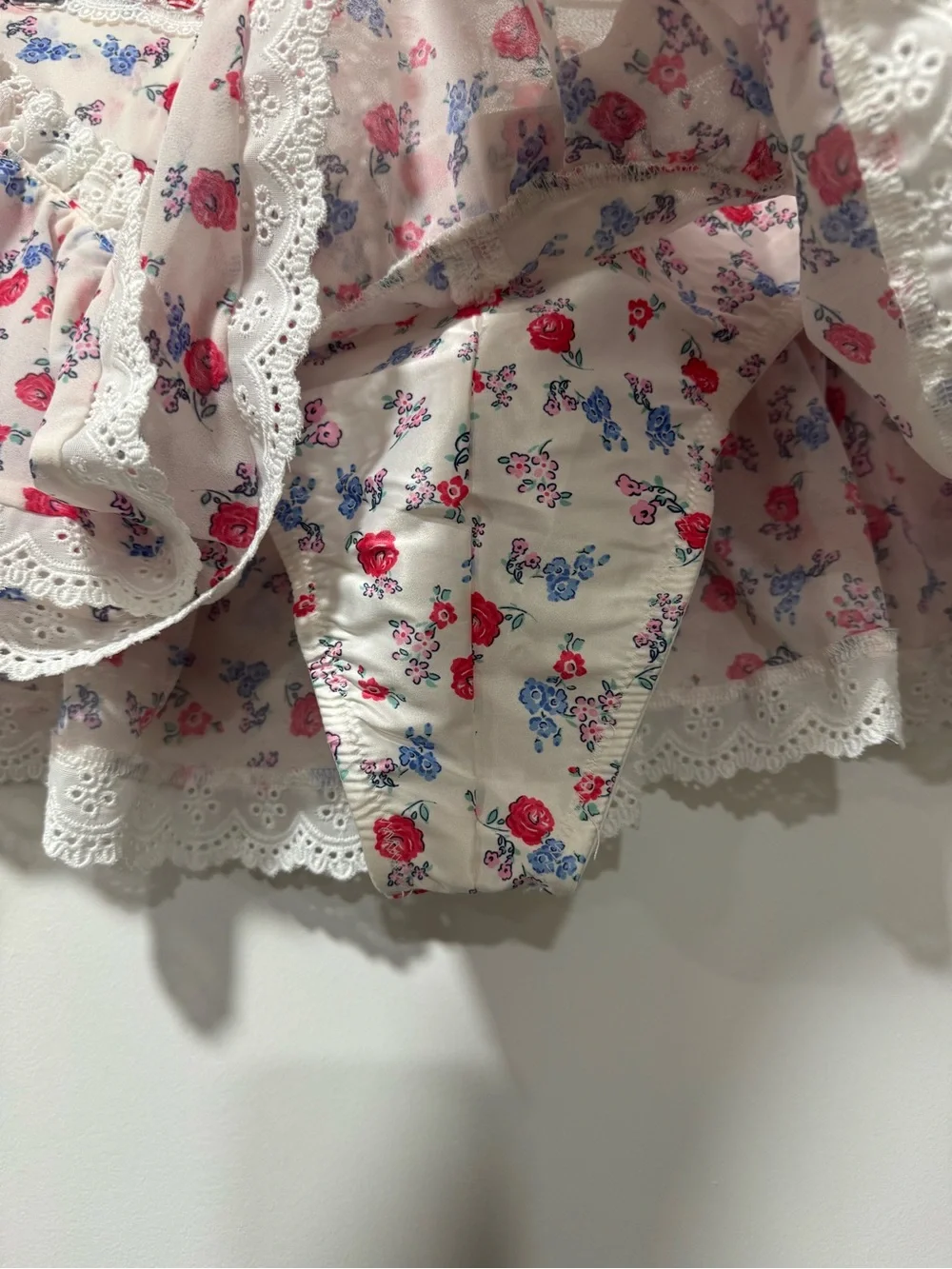 For Love And Lemons Ditsy Day White Mini Skirt with Red and Blue Floral Print - Picture 8 of 8